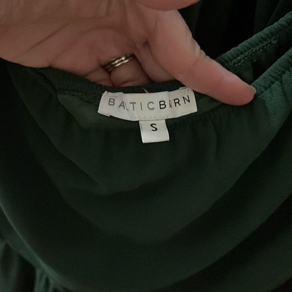 Baltic Born Victoria Off The Shoulder Maxi Dress size Small in hunter green - Picture 6 of 14